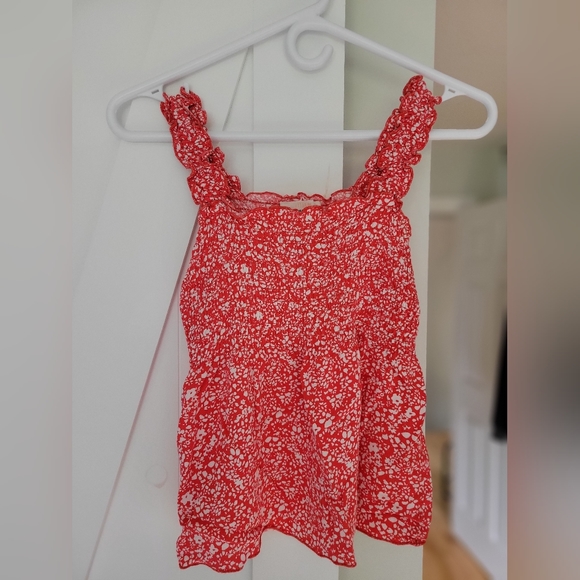 Red & White stretchy flowy top XS - Picture 2 of 4